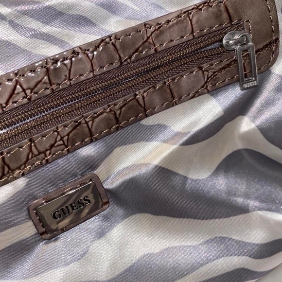 Guess bag - Picture 4 of 4